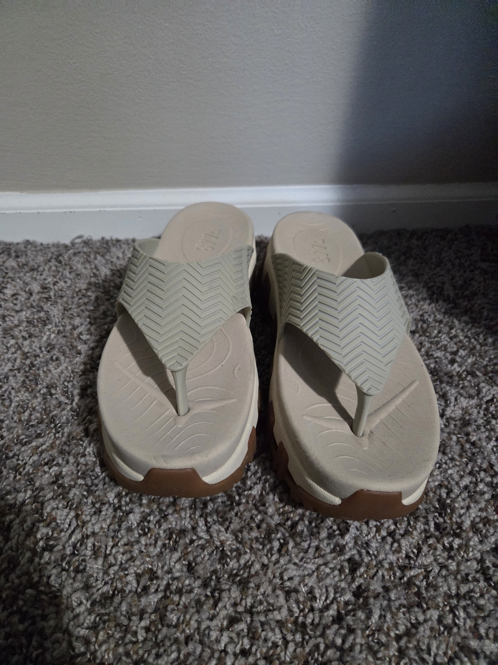 P448 Vibram Collab Bondi Thong Sandals — Coffee - Picture 3 of 9